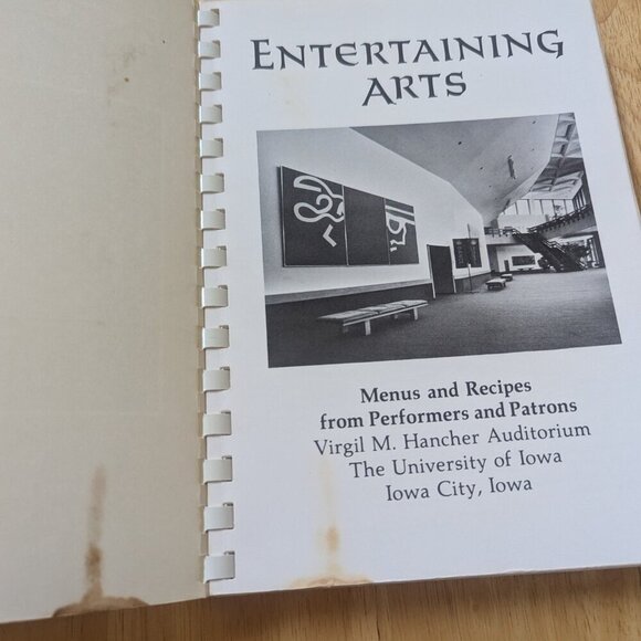 VINTAGE Entertaining Arts Menus and Recipes from University of Iowa 1982 - Picture 2 of 7